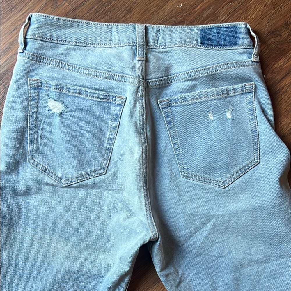 W28 L27 - Hollister Light Wash Blue Straight Leg Jeans - 7R - Picture 10 of 11